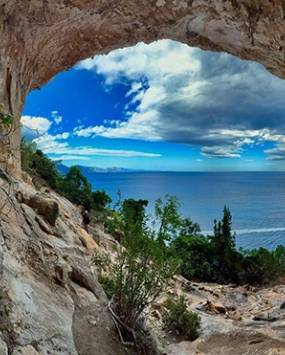 Trekking Selvaggio Blu con Guida Alpina Luca Bucciarelli