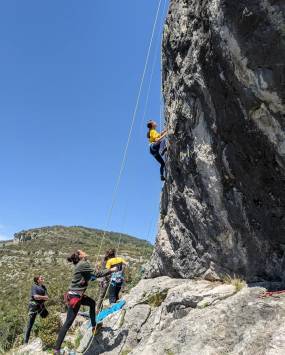 Corso base di arrampicata su roccia con la guida alpina Lorenzo Trento