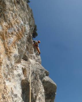 Via Multipitch a Sperlonga, con la guida alpina Lorenzo Trento
