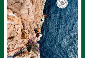 Via multipitch a Gaeta, montagna spaccata, con la guida alpina Lorenzo Trento